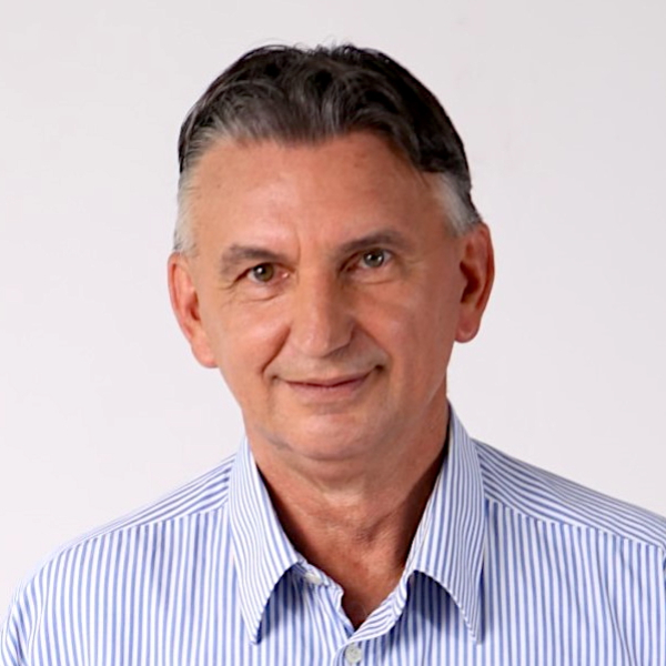 Sibak András
